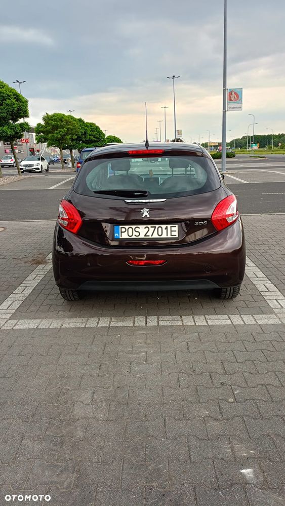 Peugeot 208 - 2