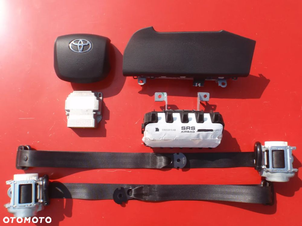 TOYOTA HILUX COROLLA E21 C-HR bZX4 MIRAI RAV4 CAMRY LAND CRUISER  PROACE CROSS AIRBAG SRS AIR BAG KURTYNA NOWA SZYCIE NAPRAWA REGENERACJA WYMIANA ZASŁON KURTYNY DESKA KONSOLA FOTELA W FOTEL Raz2 PAS PASY USA EU KANADA - 19
