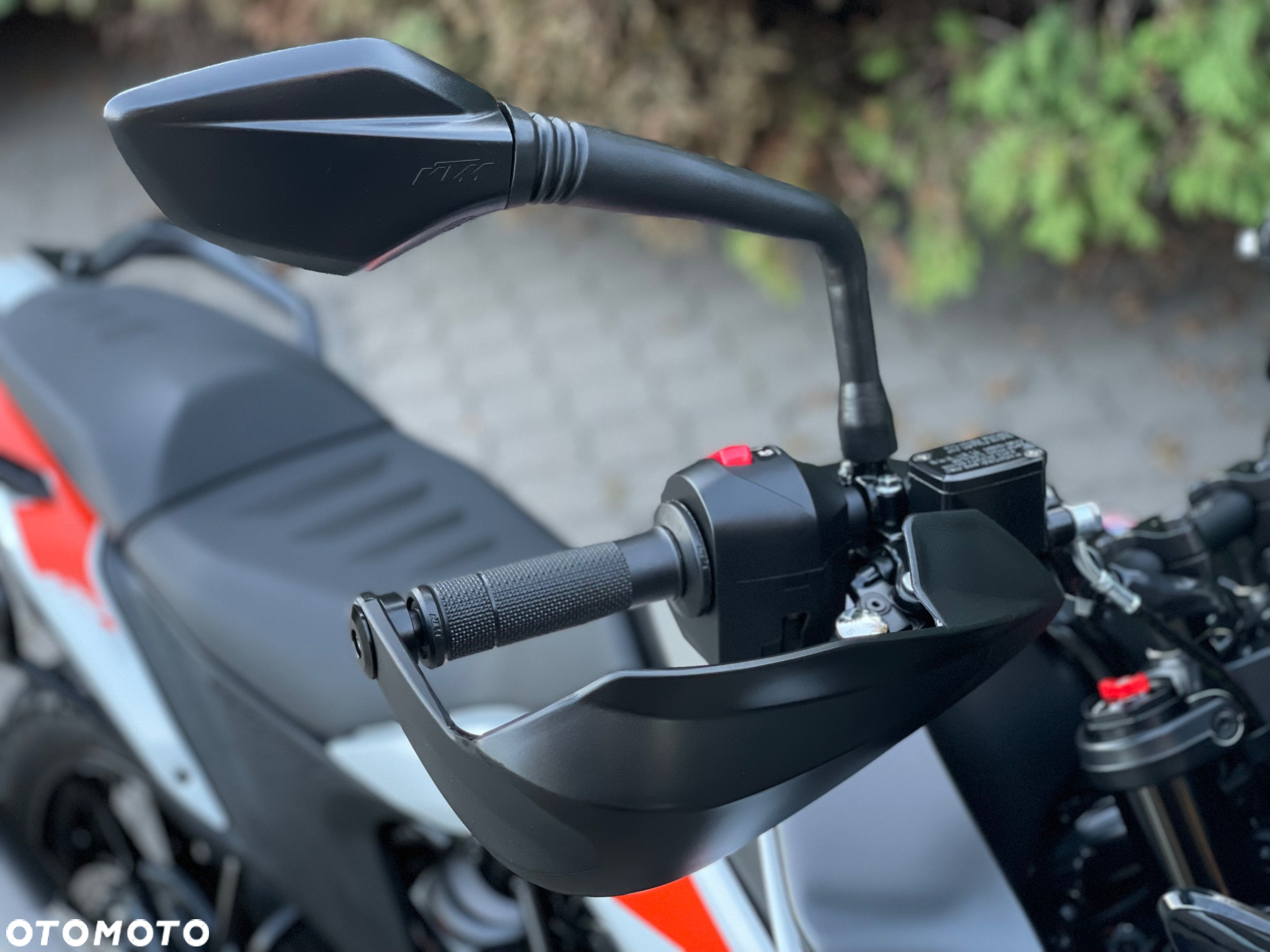 KTM Adventure - 13