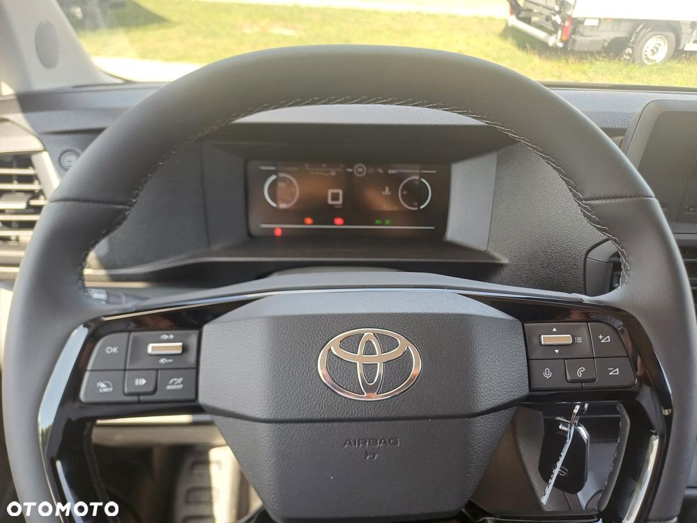 Toyota Proace Verso - 17