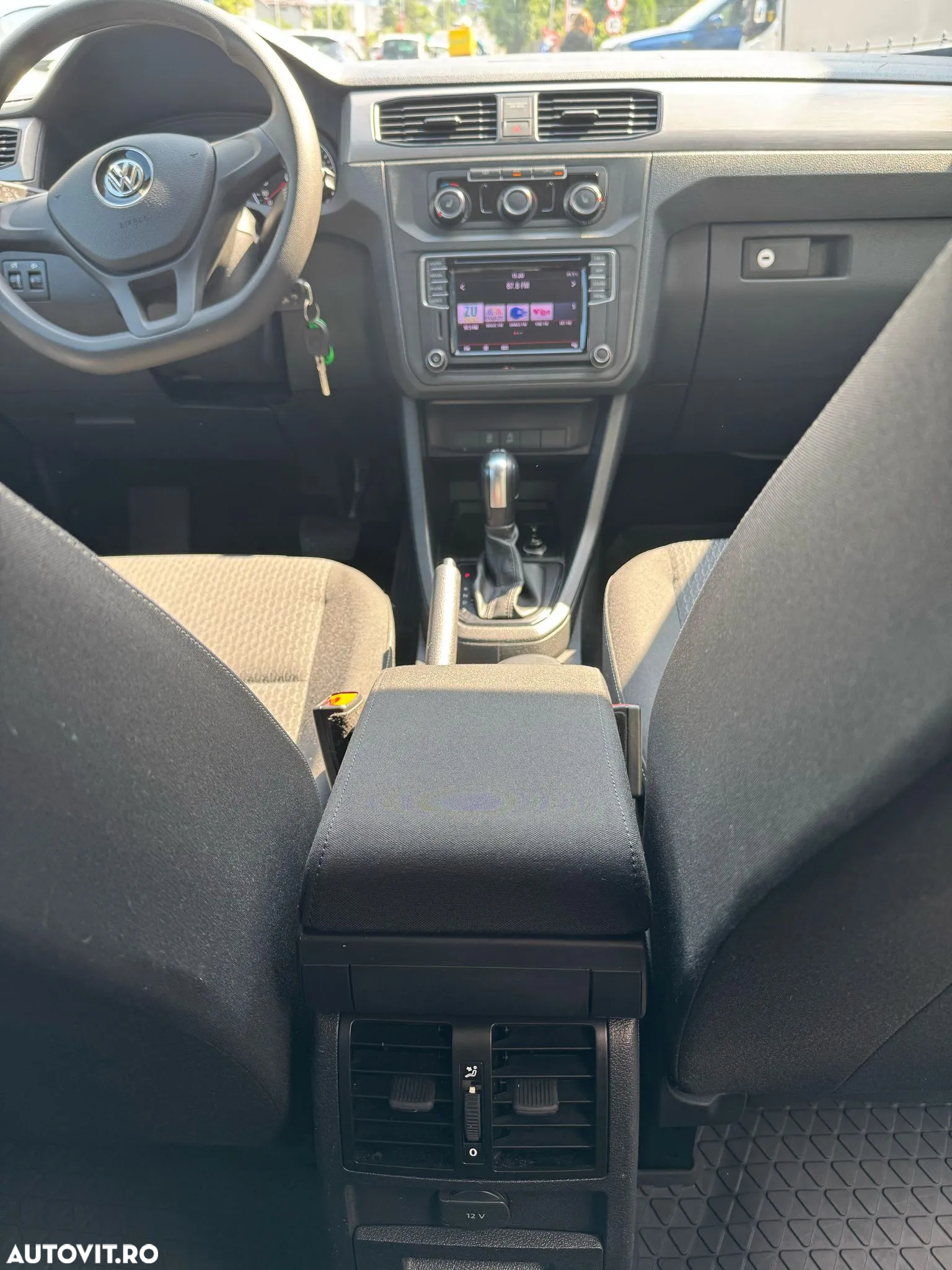 Volkswagen Caddy 1.4 TSI DSG - 25