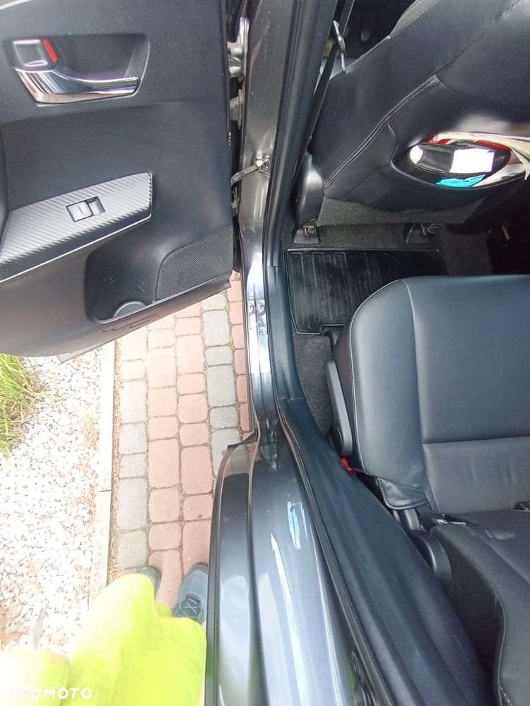 Toyota RAV4 2.0 D-4D Prestige - 28