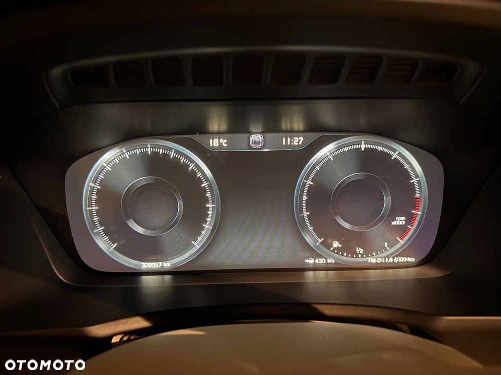 Volvo XC 90 T6 AWD Momentum 7os - 20
