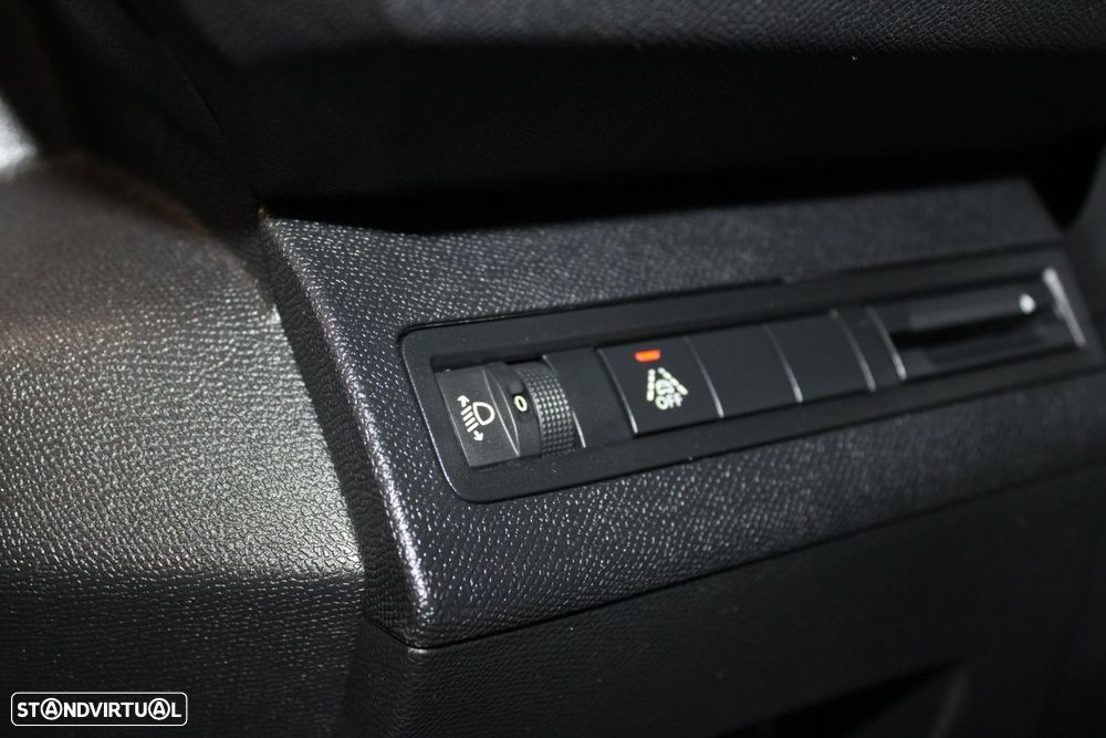 Peugeot 3008 1.5 BlueHDi Active - 11