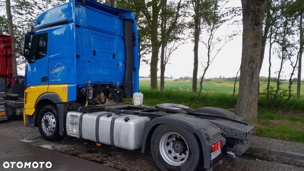 Mercedes-Benz Actros - 5