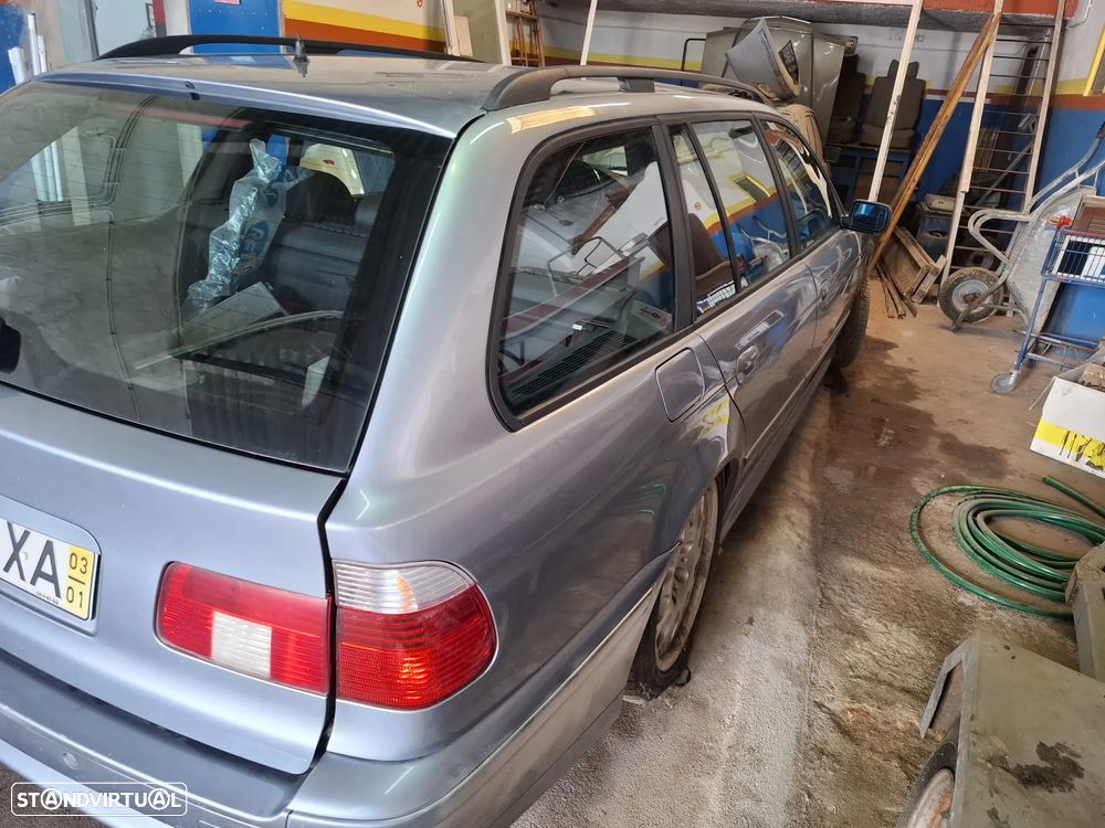 BMW 525 d Touring - 8