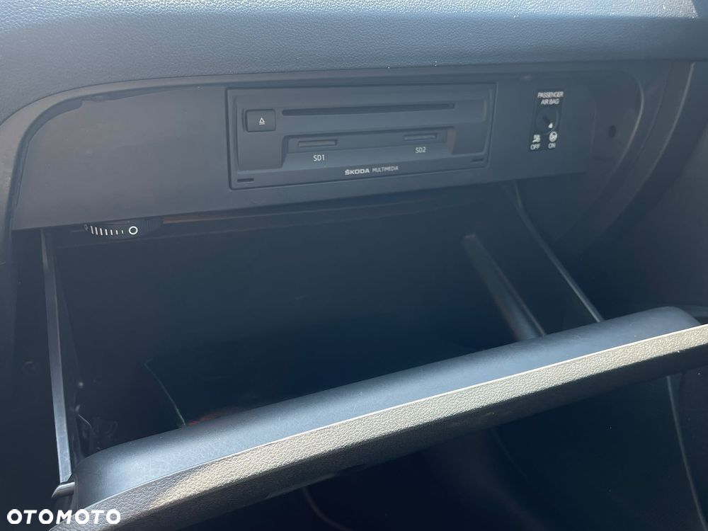 Skoda Octavia 2.0 TDI RS DSG - 22
