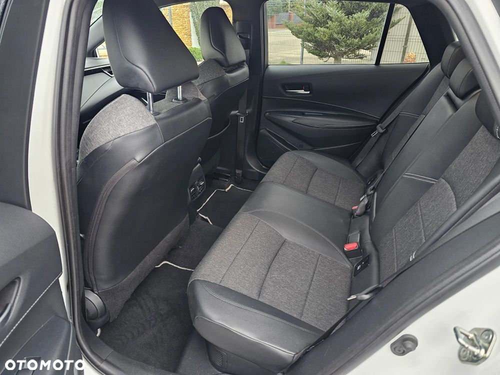 Toyota Corolla 1.8 Hybrid Style - 10