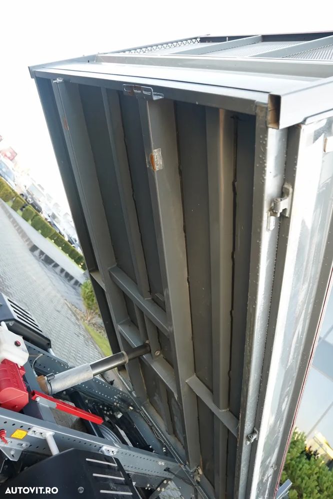 Iveco DAILY 35-140 / BENĂ BASCULABILĂ DIN OȚEL / ROȚI DUBLE PE PUNTEA SPATE / CUTIE DE VITEZE MANUALĂ / IMPORT - 12