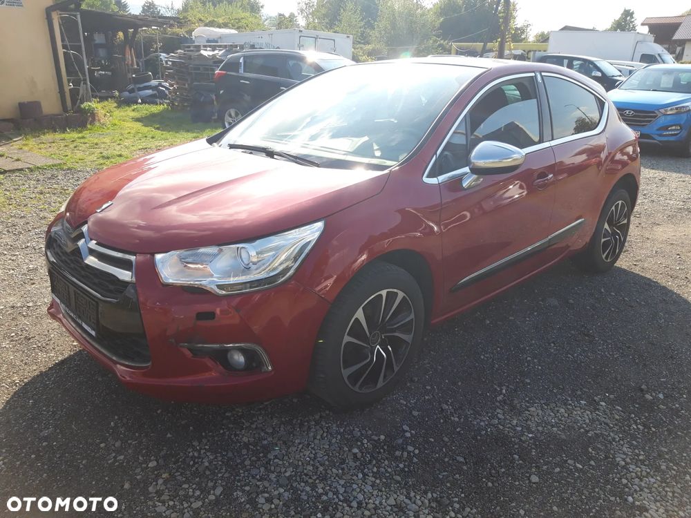 Citroën DS4 e-HDi 115 ETG6 Urban Show - 4