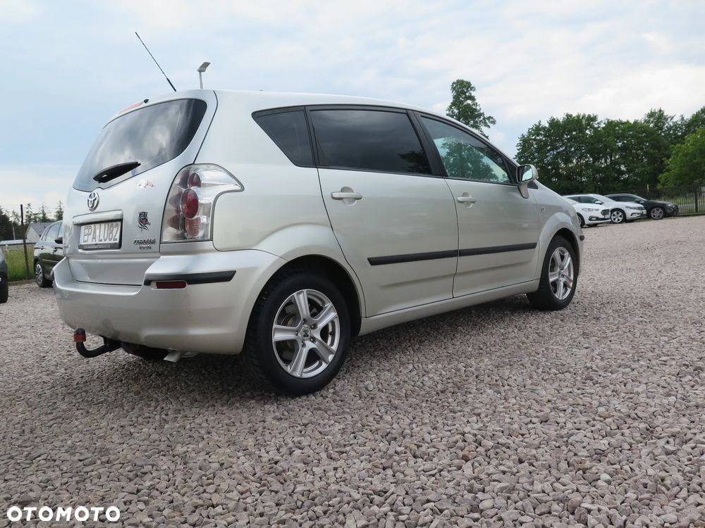 Toyota Corolla Verso 1.8 Sol + 7os MM - 8