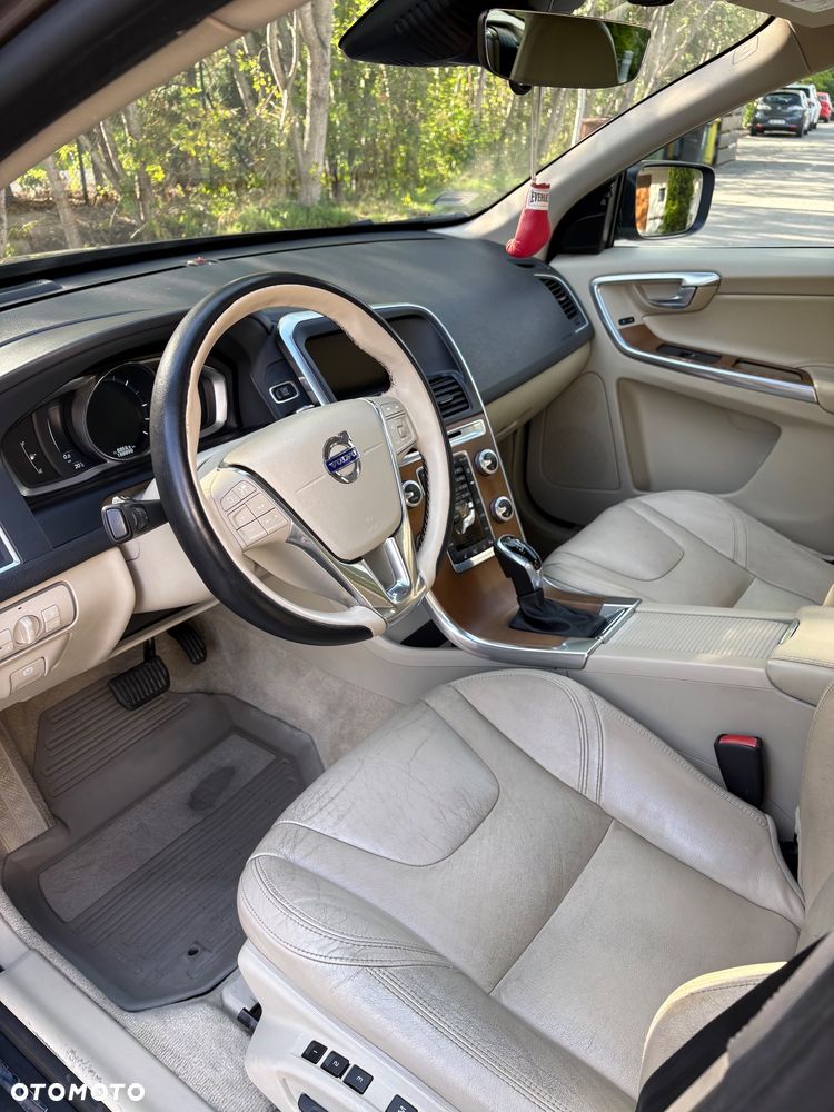 Volvo XC 60 - 2