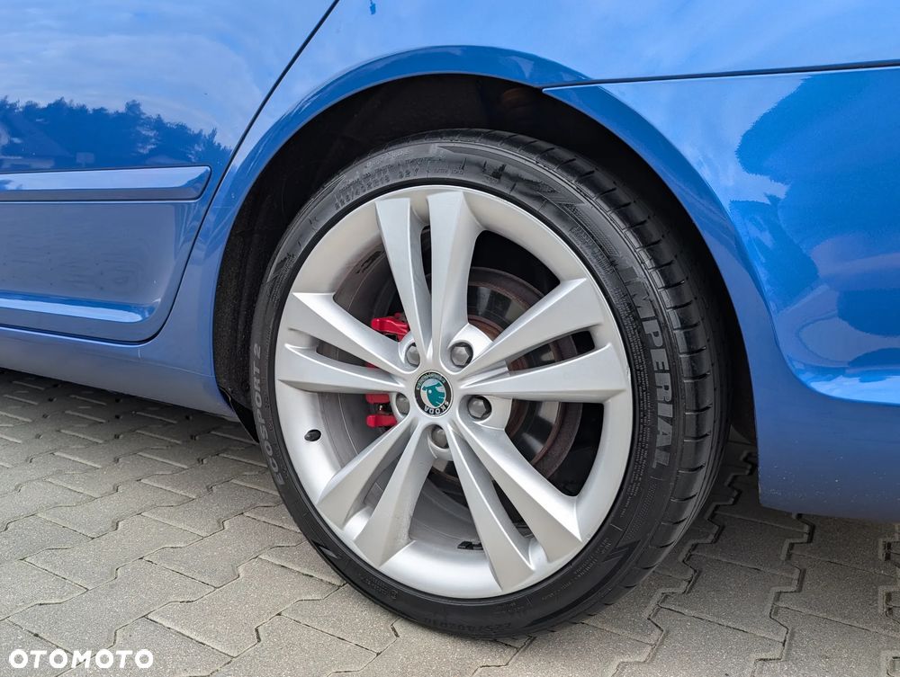 Skoda Octavia 2.0 TDI DPF RS - 30
