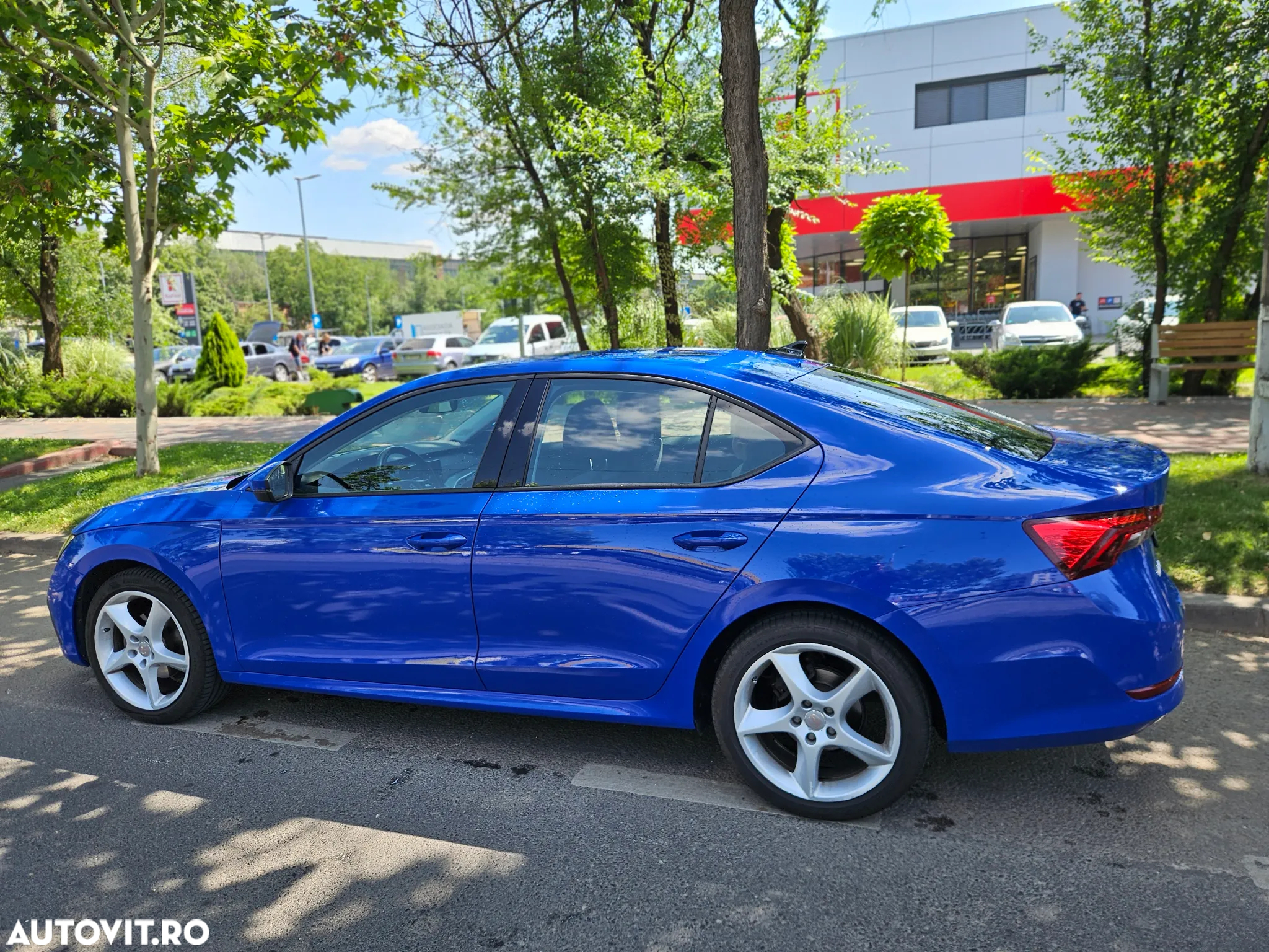 Skoda Octavia 2.0 TDI DSG Ambition - 3