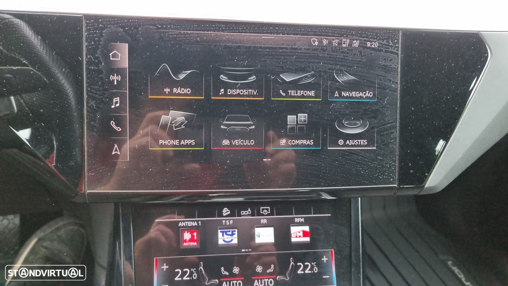Audi e-tron 55 quattro S line - 12