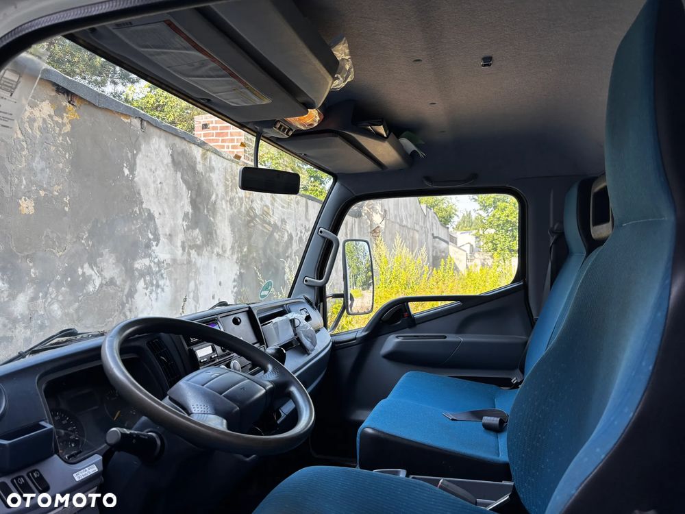 Mitsubishi Center Fuso - 16
