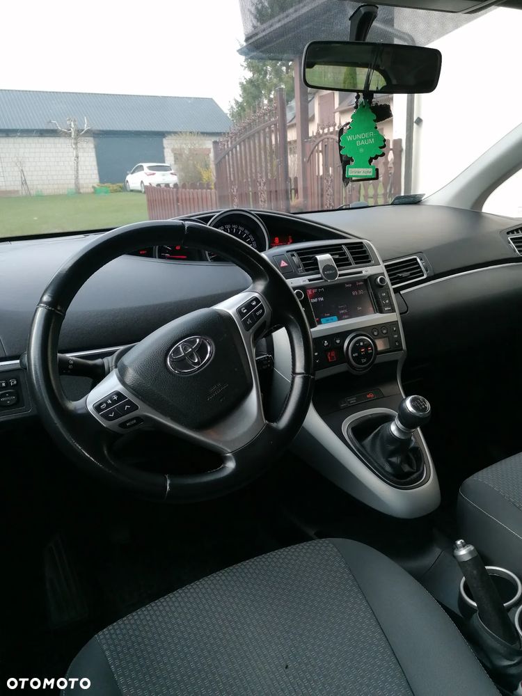 Toyota Verso 2.0 D-4D Active - 2