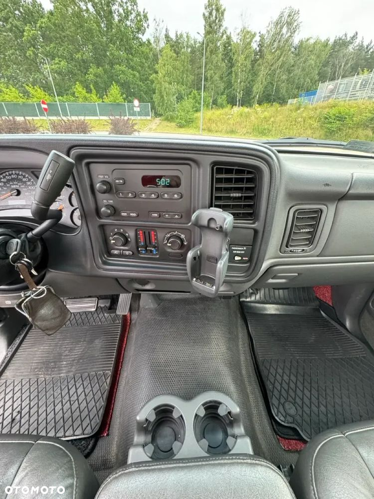 Chevrolet SILVERADO - 16