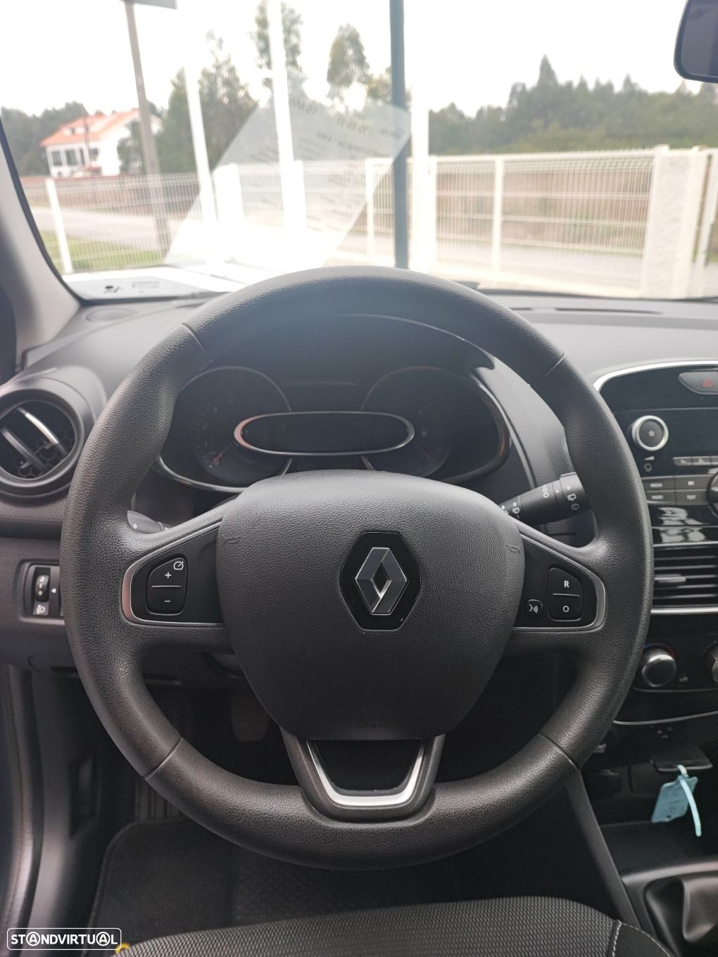 Renault Clio 1.5 dCi Zen - 12