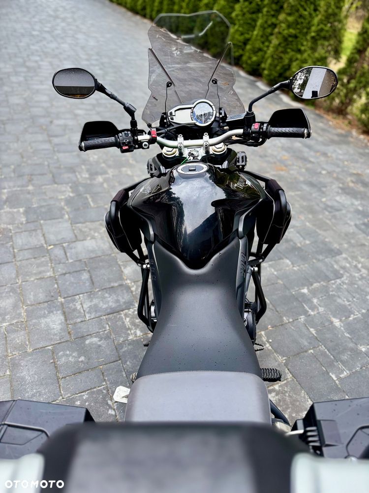 Triumph Tiger - 9