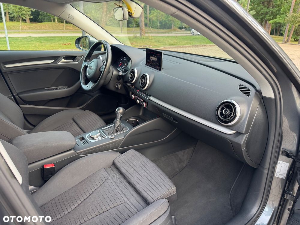 Audi A3 Sportback 1.4 TFSI Ambiente S tronic - 23