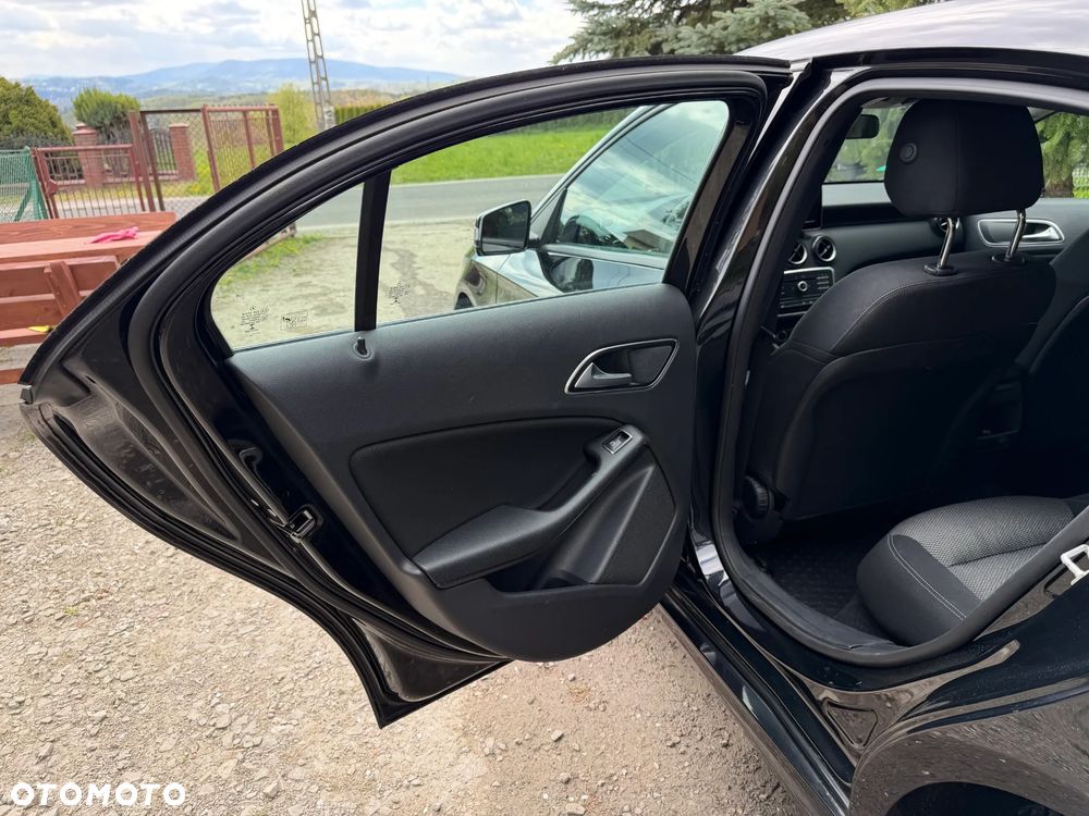 Mercedes-Benz Klasa A 180 d BlueEFFICIENCY Edition Style - 17