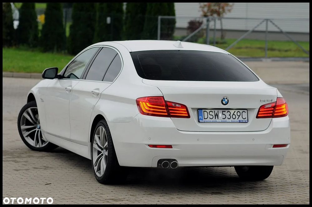 BMW Seria 5 528i - 21