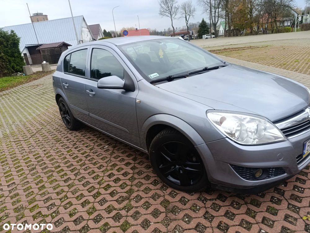 Opel Astra 1.6 Enjoy - 1