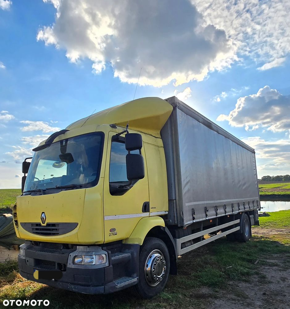 Renault Midlum