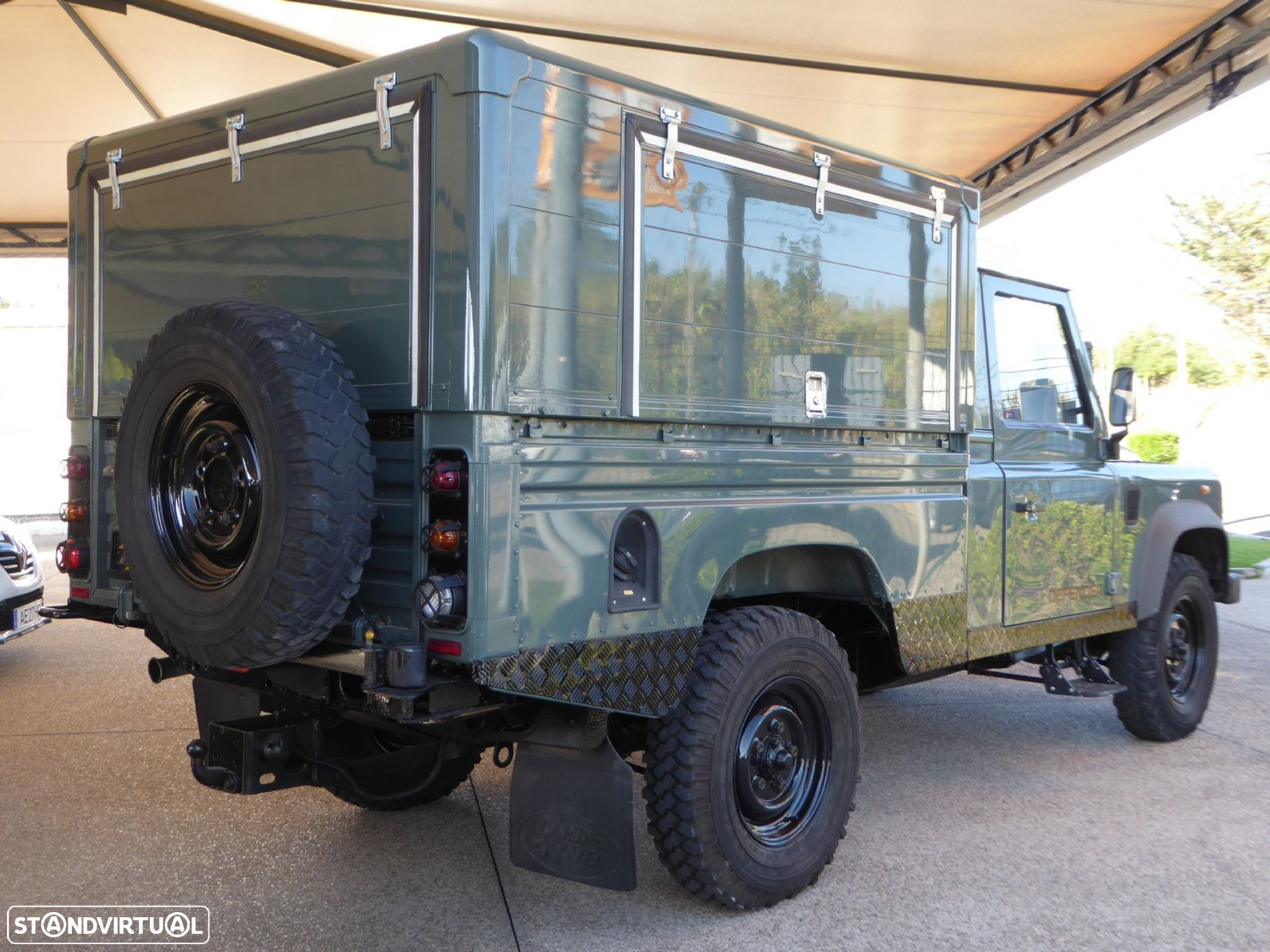 Land Rover Defender 110 TD4 - 4