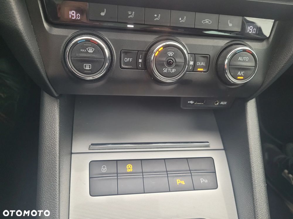 Skoda Octavia - 30