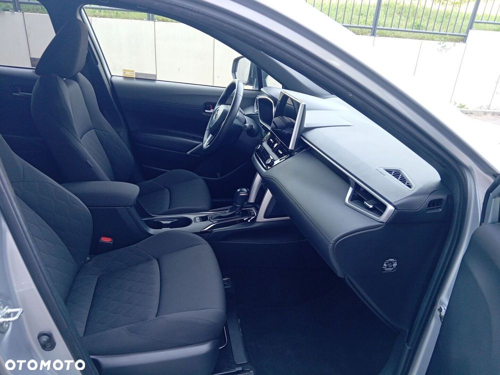 Toyota Corolla Cross - 7
