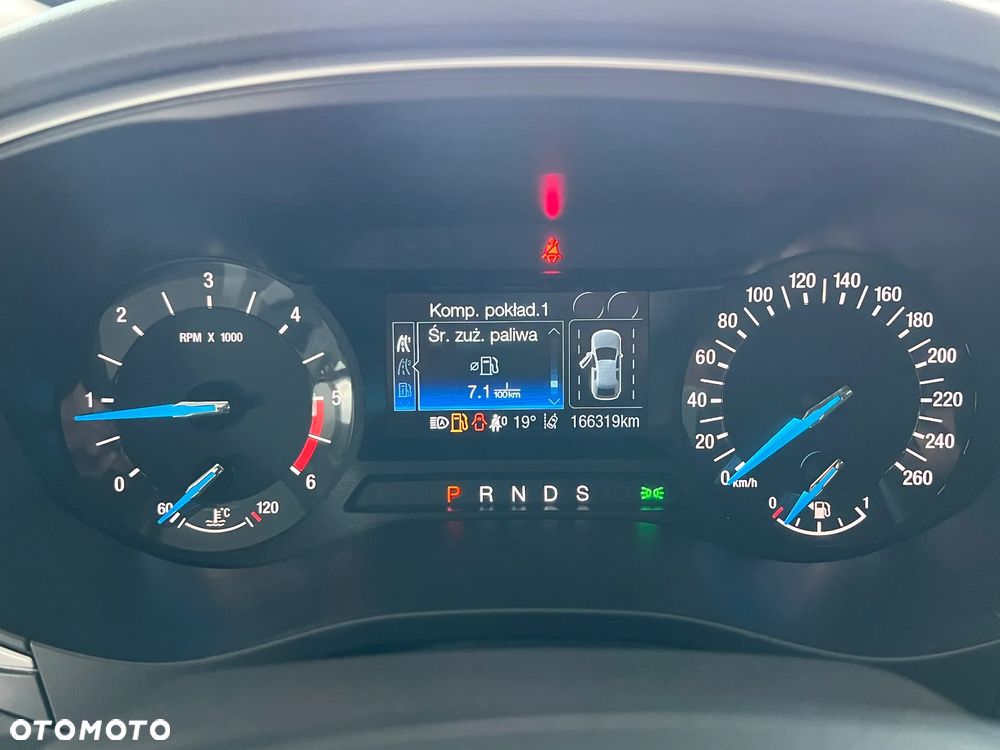 Ford Mondeo 2.0 EcoBlue Titanium - 26