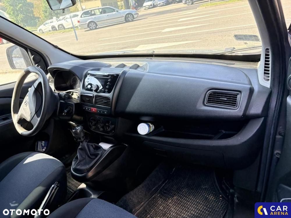 Opel Combo - 33