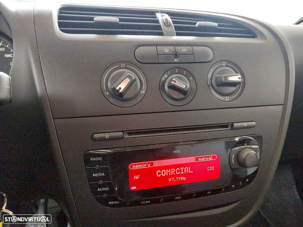 SEAT Leon 1.6 TDI ECOMOTIVE Sport Start/Stop - 7