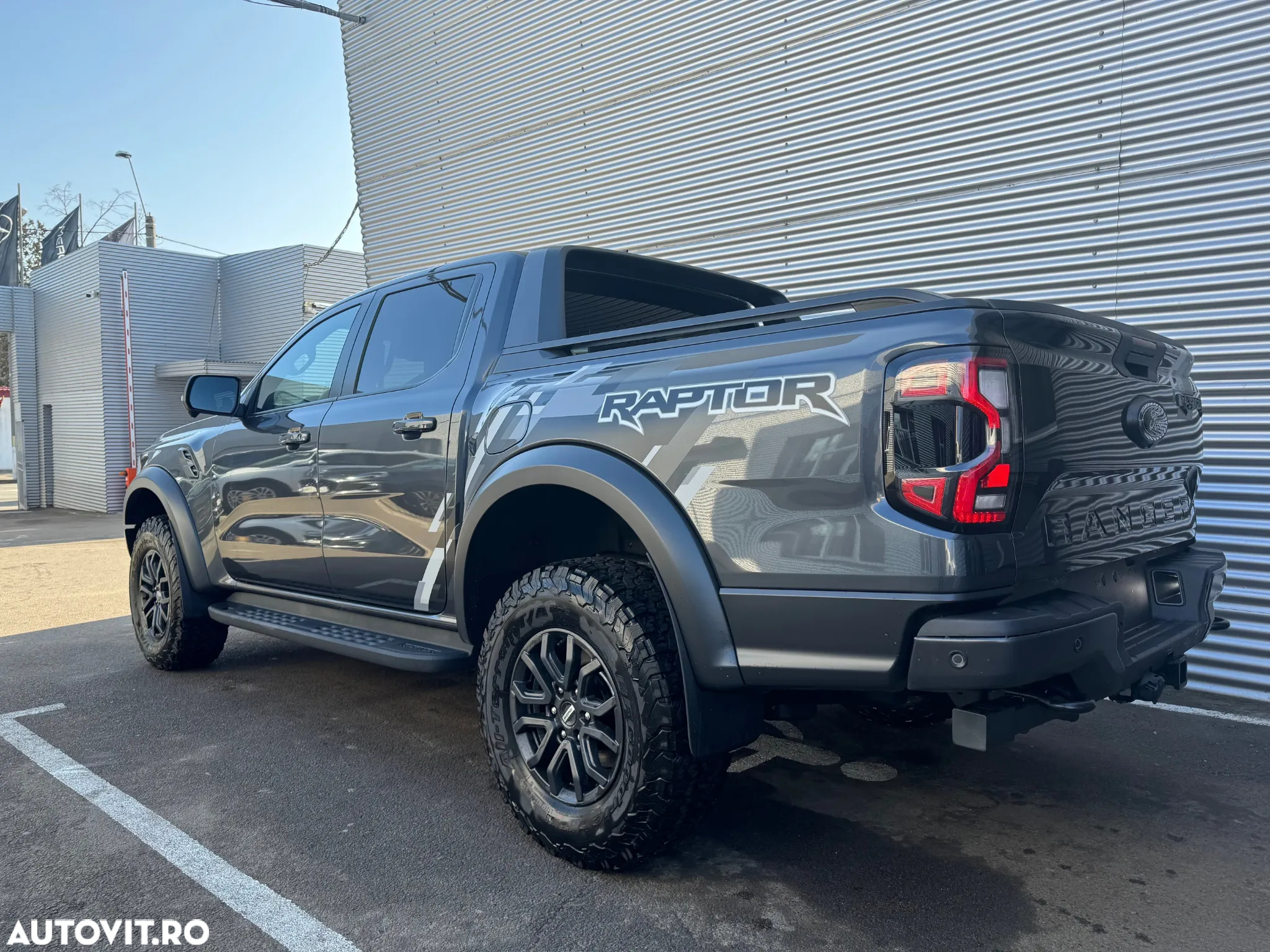 Ford Raptor - 20
