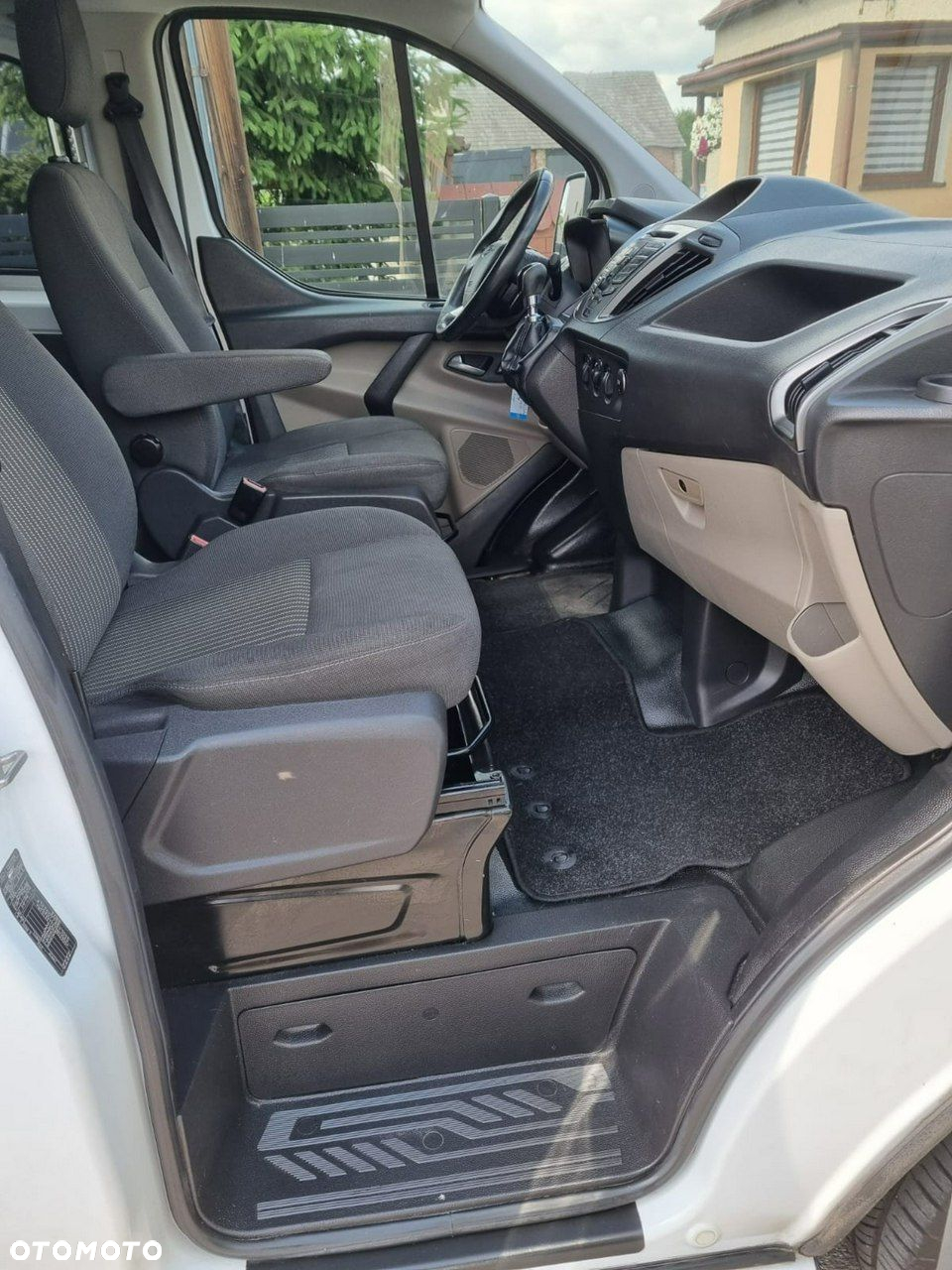 Ford Transit Custom - 8