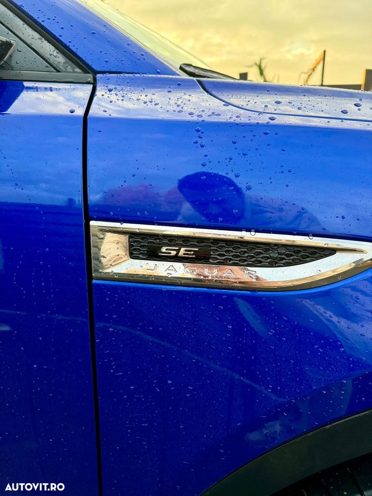 Jaguar E-Pace D180 AWD Aut. R-Dynamic SE - 12