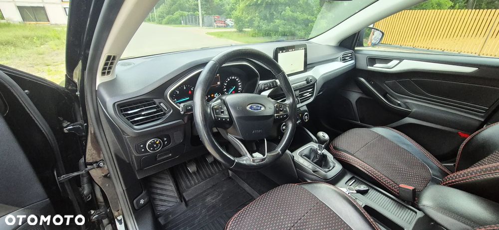 Ford Focus 1.5 EcoBlue STart-Stopp-System TITANIUM - 13