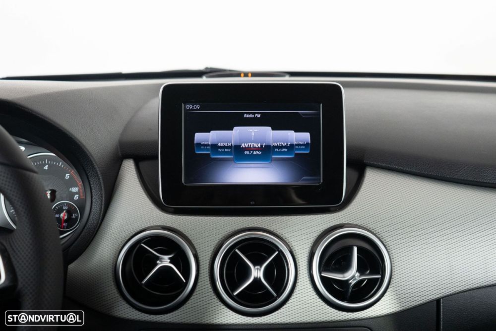 Mercedes-Benz B 180 d Style - 21