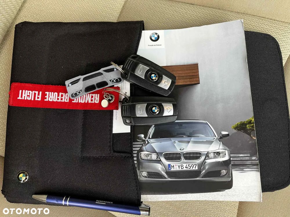 BMW Seria 3 320i - 7