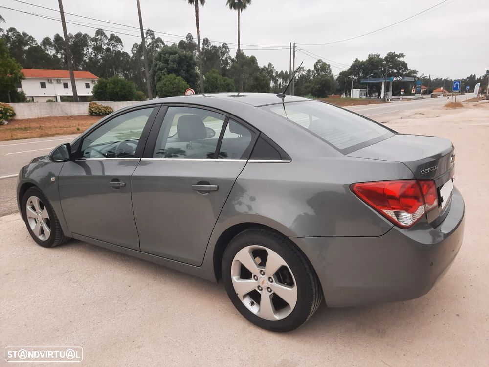 Chevrolet Cruze 2.0 VCDi LT - 13