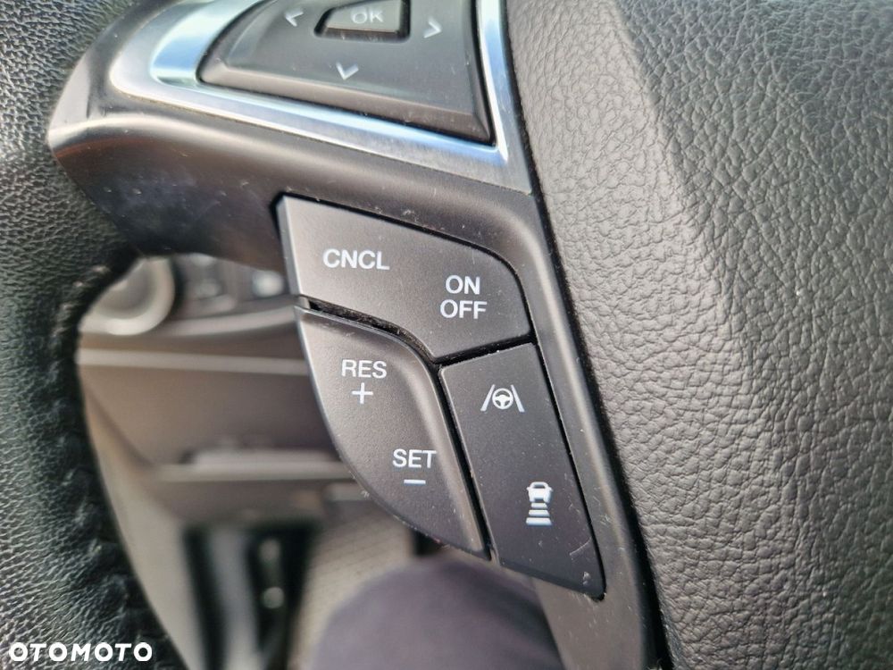 Ford Edge - 19