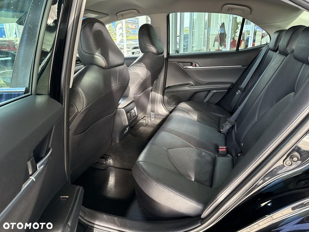 Toyota Camry 2.5 Hybrid Comfort CVT - 14