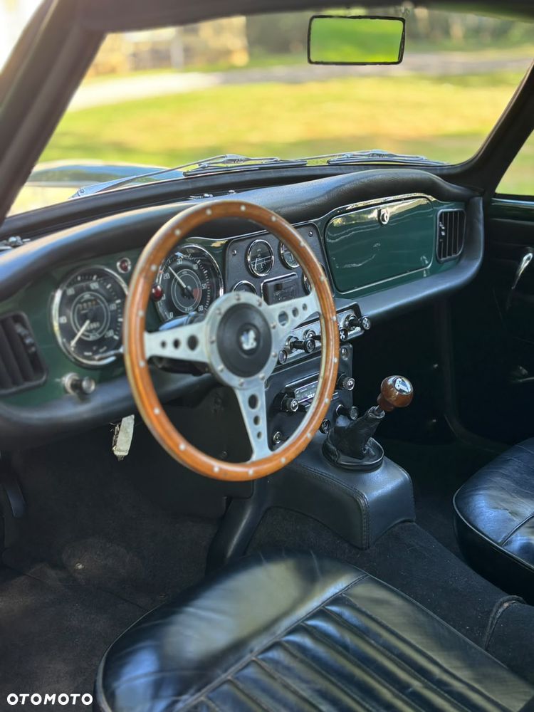 Triumph TR4 - 14