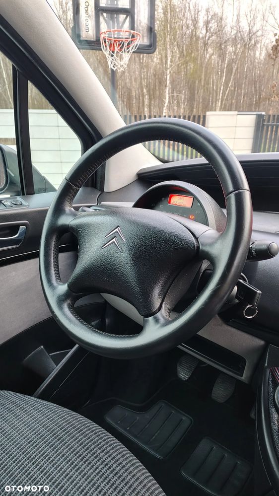 Citroën C8 2.0 16V Confort - 35