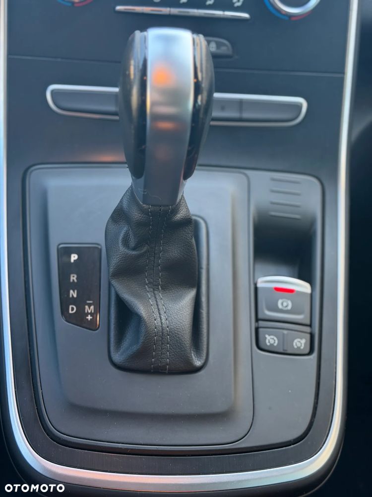 Renault Grand Scenic BLUE dCi 120 EDC BUSINESS EDITION - 37