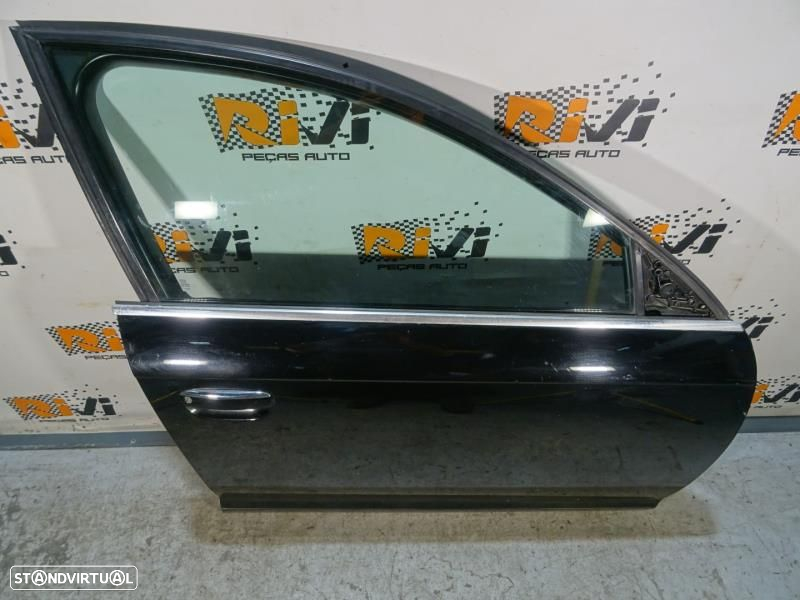 Porta Frente Direita Audi A6 (4F2, C6)  Porta Frontal Direita Audi A6 - 4