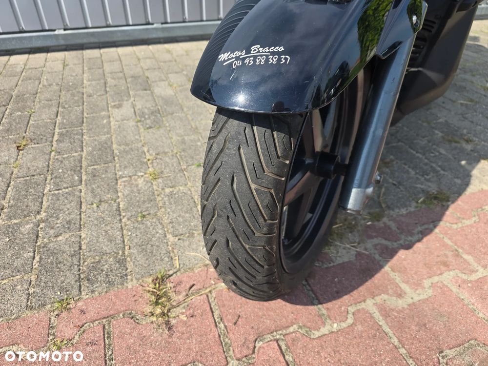 Yamaha X-max - 13