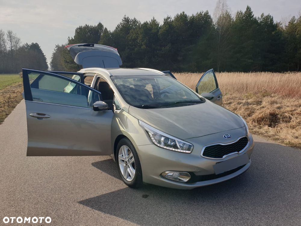 Kia Ceed Cee'd 1.6 GDI Business Line - 11